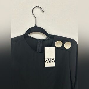 NEW Zara Black & White Stitching Button Detail 3/4 Sleeve Top - XS
